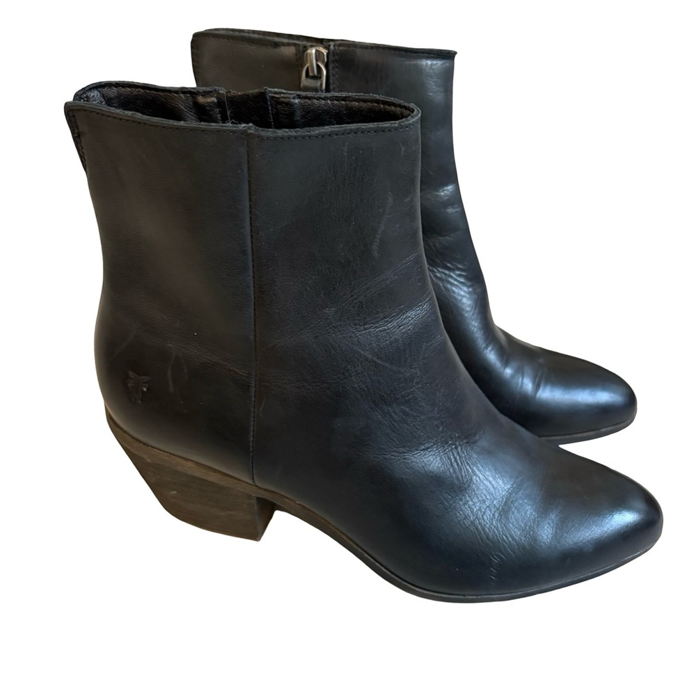 Frye Megan Black Leather Ankle Boots Western Minimalist Coastal Cowgirl, Sz 8.5 - Picture 3 of 16
